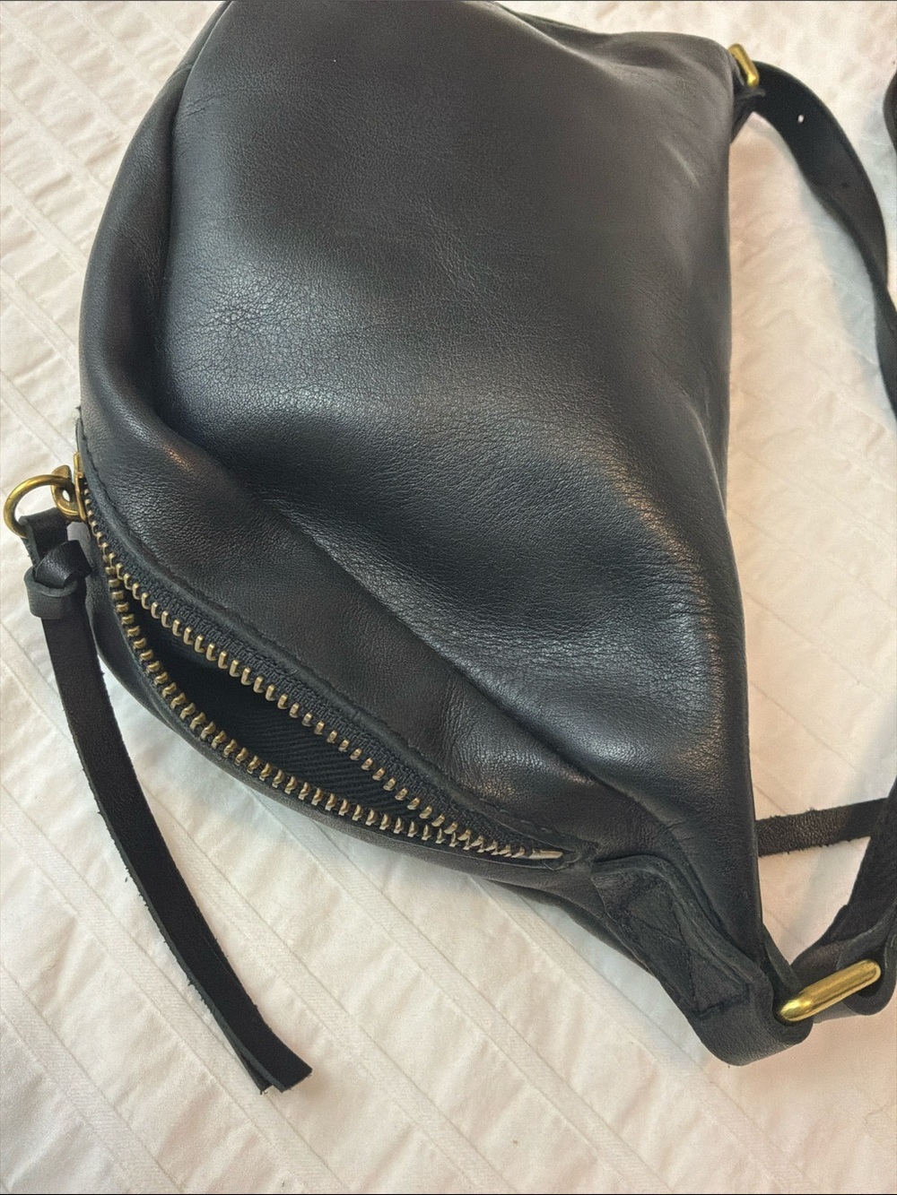 Madewell The Leather Mini Sling Bag - Picture 3 of 10